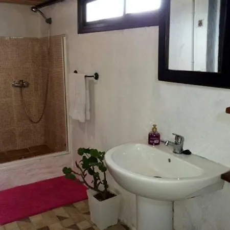 Country House Tindayoga *